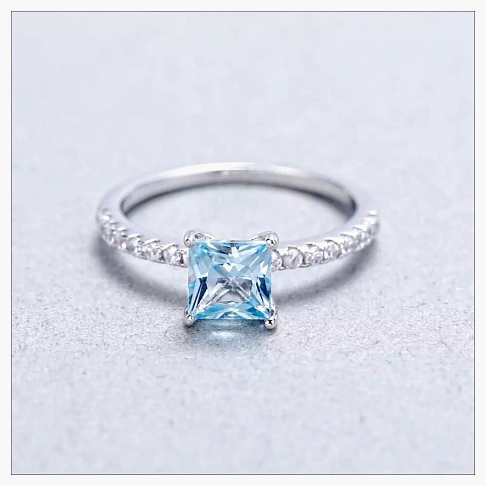 ✨SALE✨NEW Sterling Silver Princess Cut Natural Sky Blue Topaz Ring